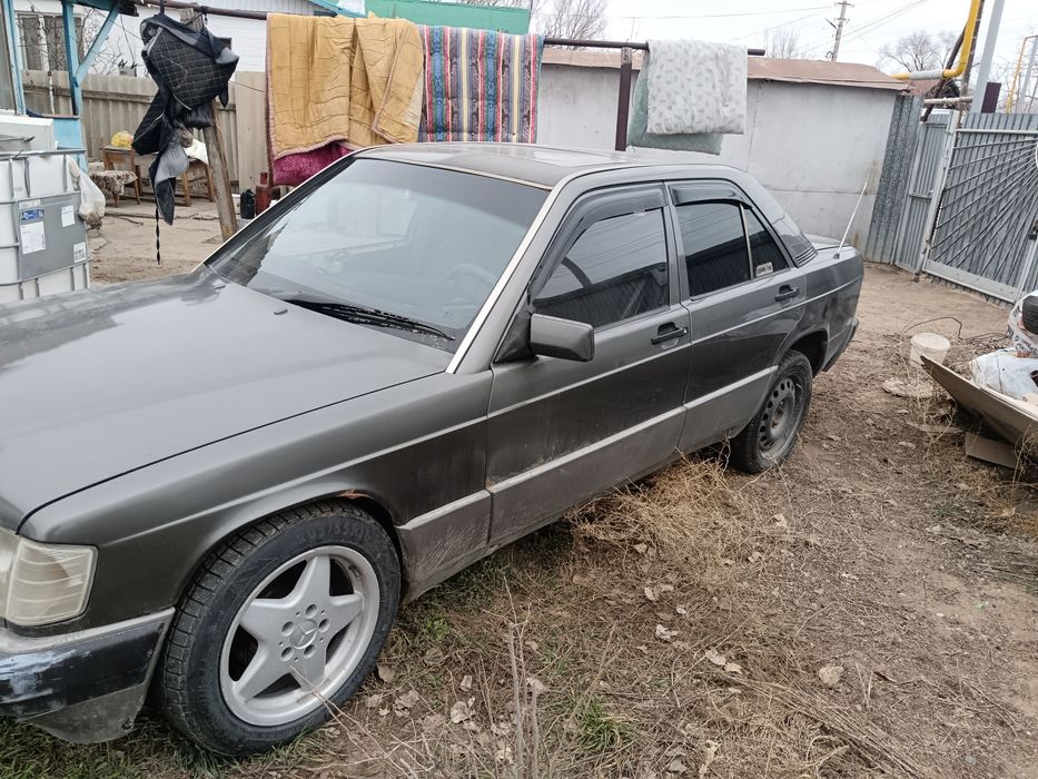 Продам Мерседес 190