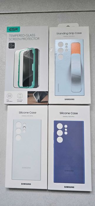 Set Huse Samsung pentru Galaxy S24 Ultra+Set 2 folii ecran Premium ESR
