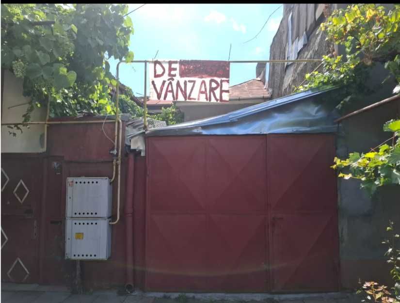 Casă  de vânzare