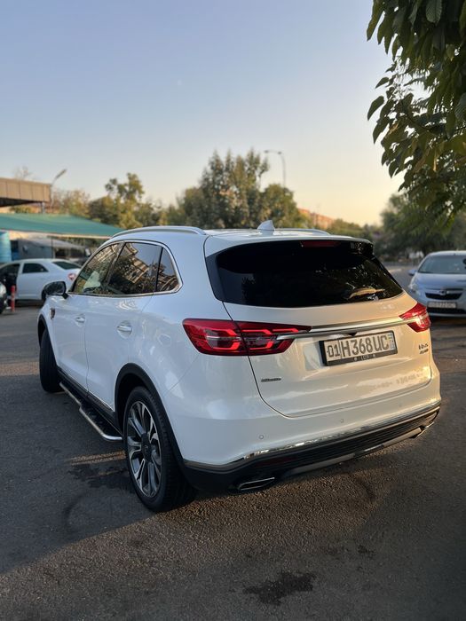 Hongqi Hs5 AWD Krasover