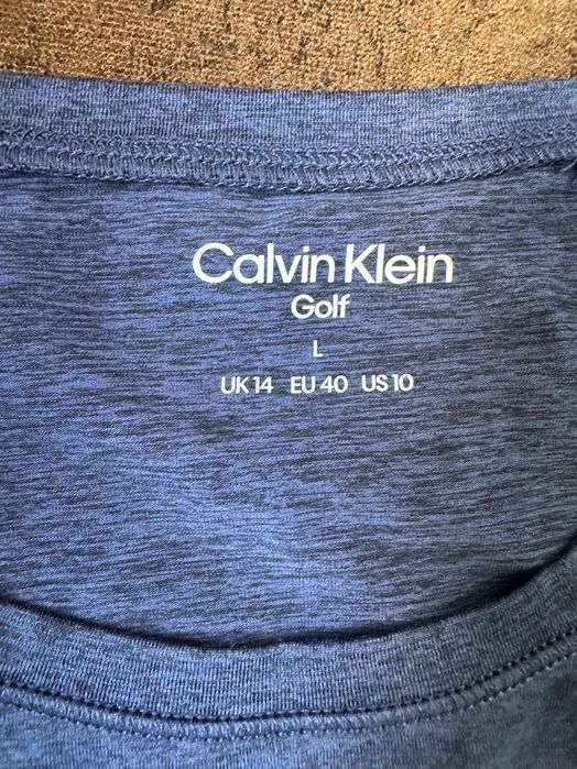 Тениска  Calvin Klein чисто нова