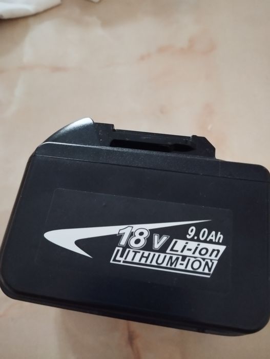 Baterii makita, milwaukee 9Ah