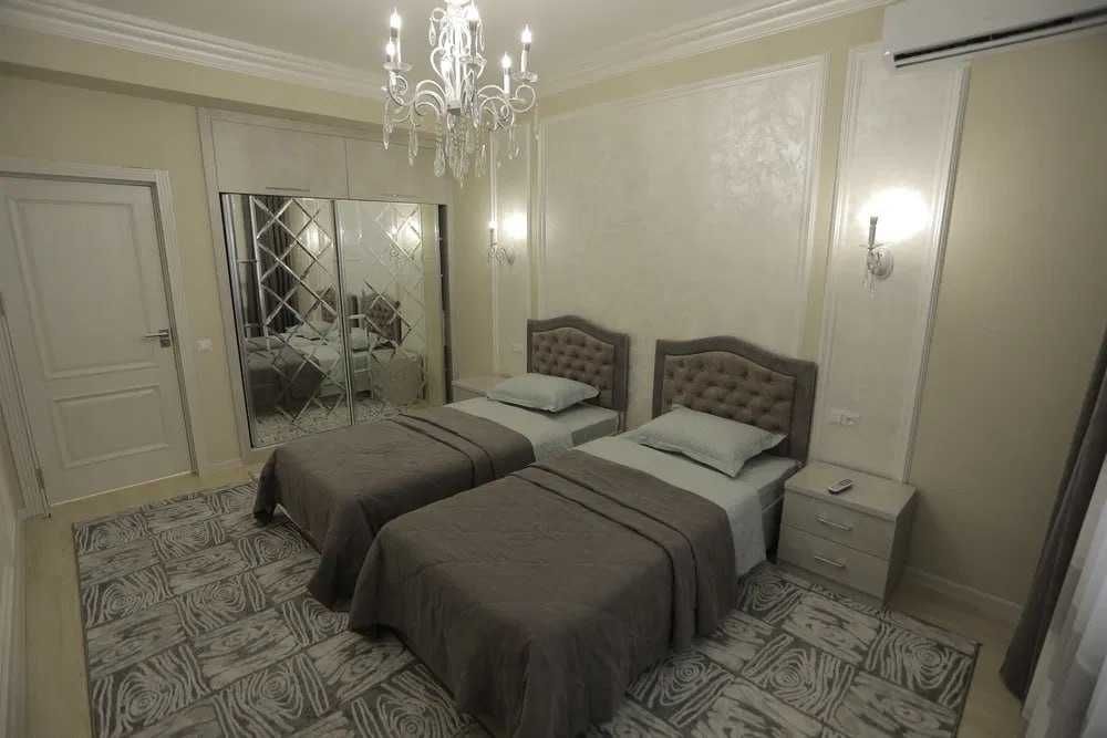 Сдаётся кв ЖК Алмазар Сити 3-ком/7/18 ро-н Алмазарский