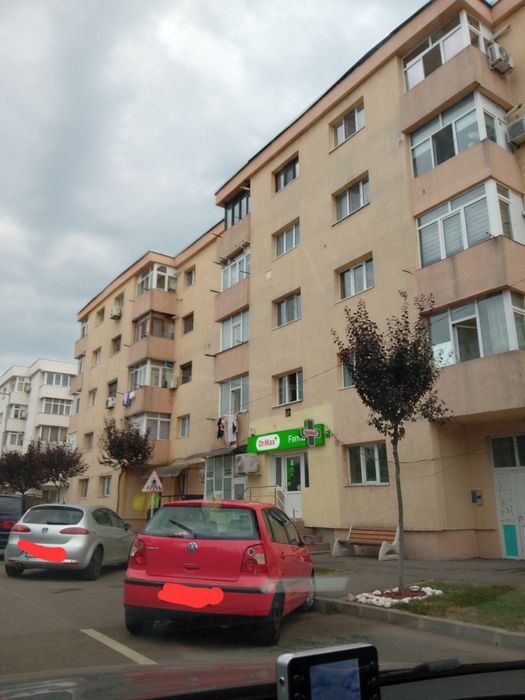 Vând apartament în Rovinari