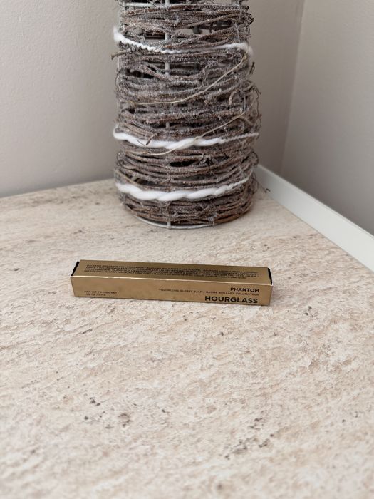 Гримове и козметика Sol de Janeiro, Zielinski&Rozen, Hourglass, Nashi