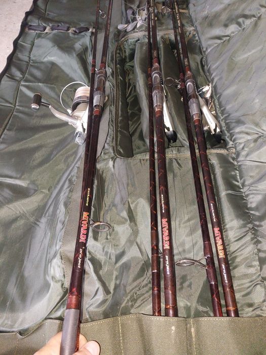 Продавам един от двата комплекта