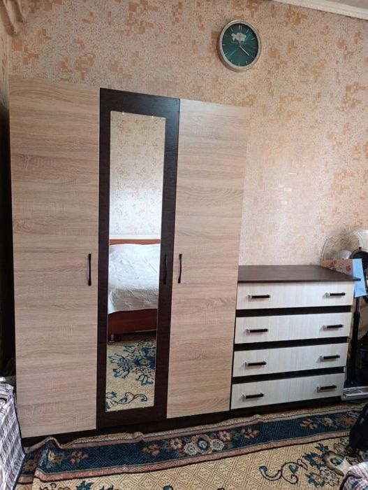 Продам шкаф распашоной