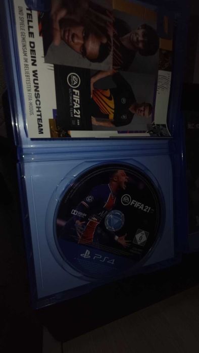 PS4 Slim + Джойстик + FIFA 21 + Minecraft