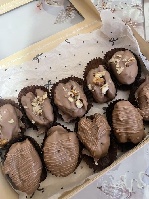 Финики в шоколаде