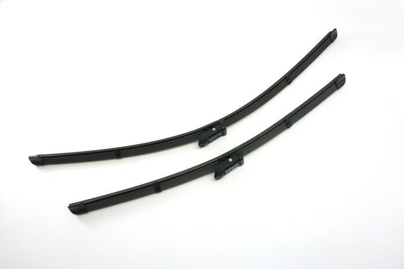 Stergatoare auto Bosch 3397118979 pentru Skoda Yeti 2009-2013; VW Eos, Golf 5 Golf 6 Jetta 2005-2010; Passat (B6) 2005-2010; Scirocco 2008-, parbriz - 600 / 475 mm
