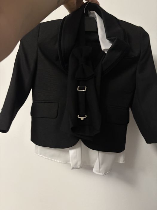 Costum copii  este nou ne purtat