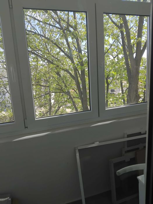Inchiriez apartament