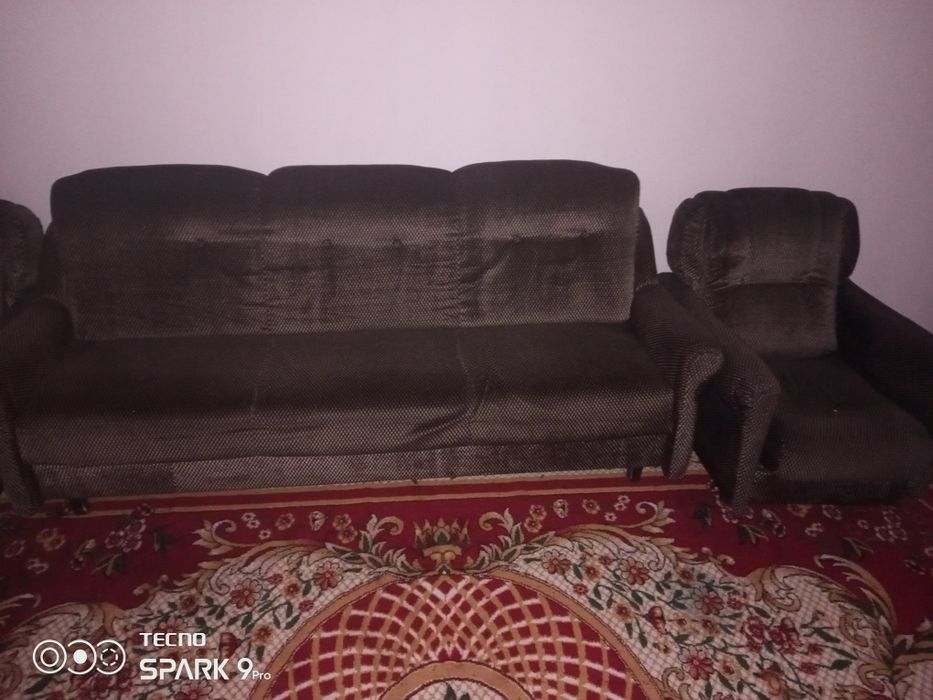 Диван и кресло..