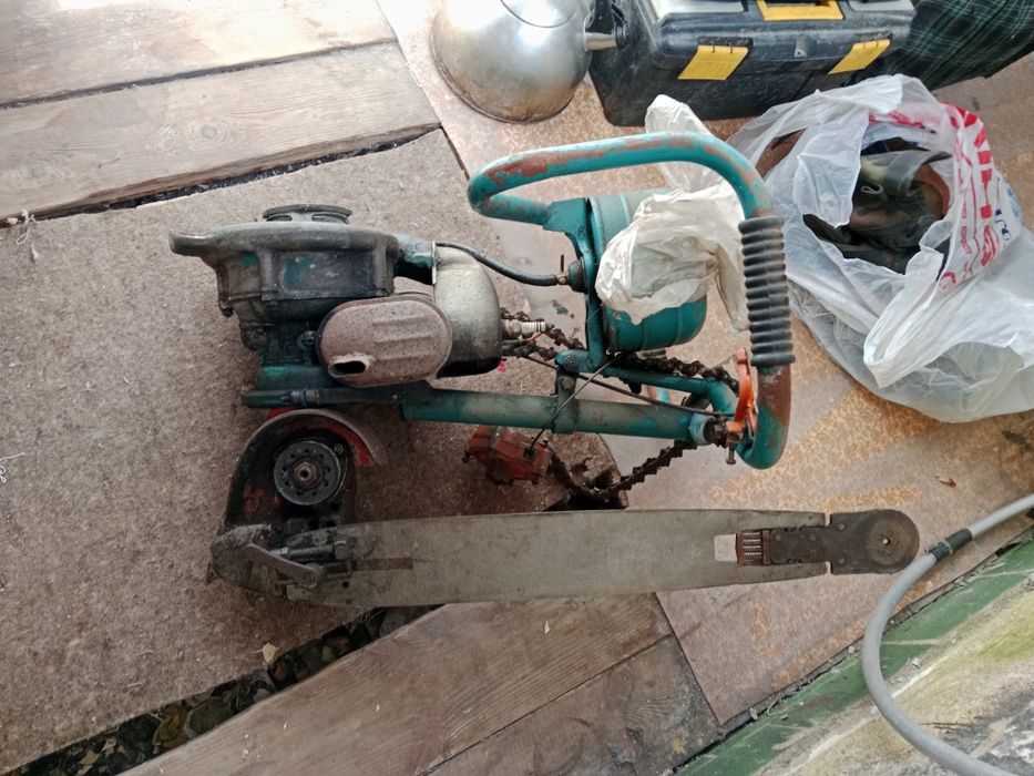 Продам бензопилу дружба 2