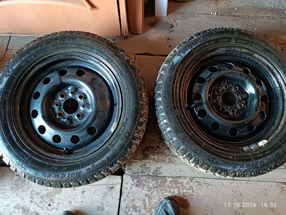 Продам комплект  шины с дисками