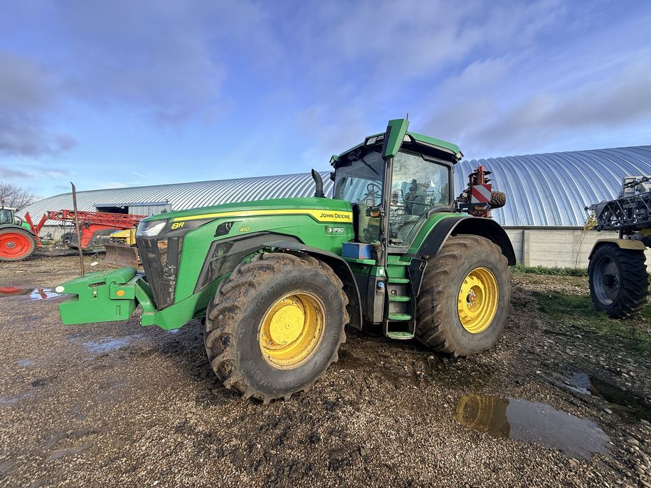 John deer 8R410