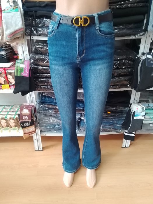 Дамски дънки и панталони