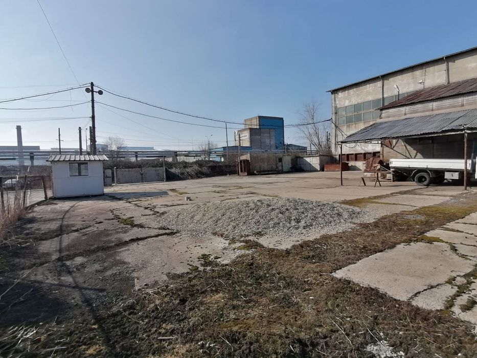 Închiriez teren Târgoviște