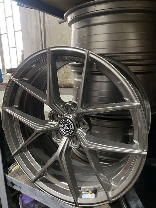 Продам диски на 19