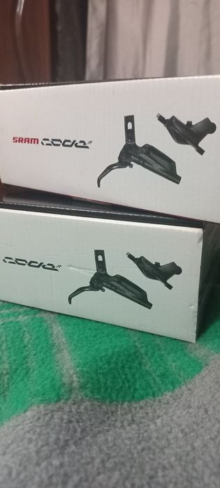 Срочно! Тормоза Sram code R/  L/R.