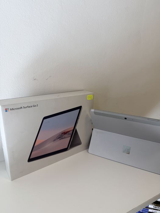 Microsoft surface go 2