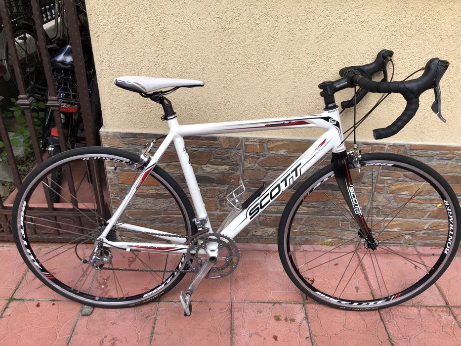 Bicicleta cursiera Scott