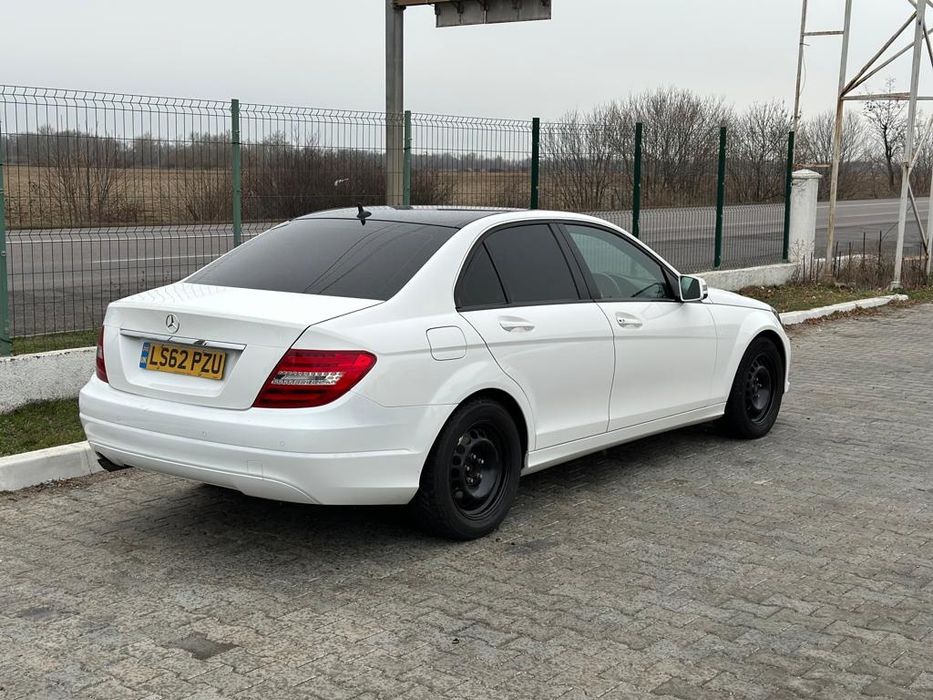 Dezmembrez mercedes w204, c class facelift,bara,capota,usa,aripa,