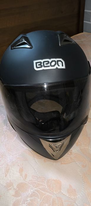 Мото шлем BEON ..