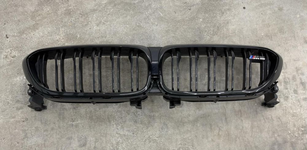 Комплект предна, задна брона с грил и странични прагове от BMW M5 G3М5