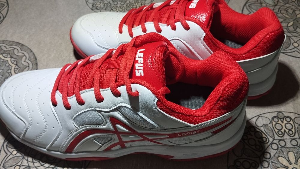 Кроссовки 43 размер