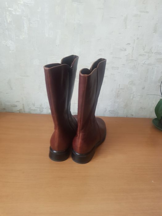 Сапоги женские  37 размера