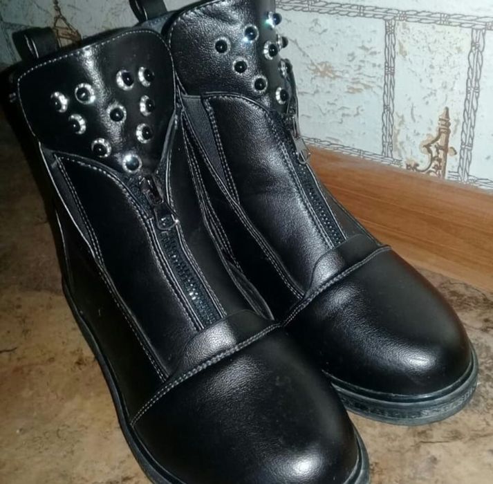 Продам сапоги осенние