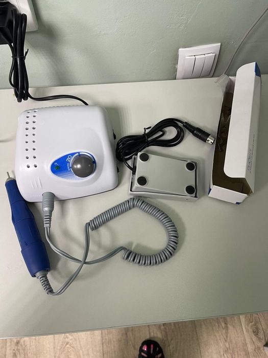 Машинка для маникюра