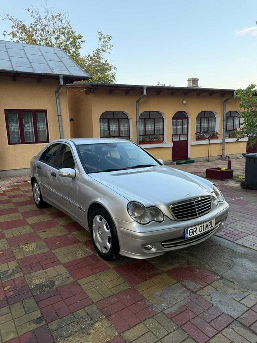 MERCEDES-BENZ C-Class 2005 — imagine 3
