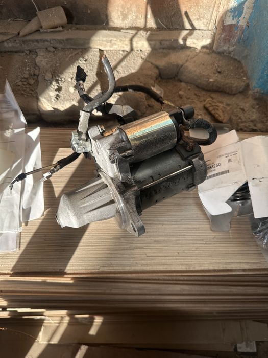 Стартер на subaru двигатель FB25