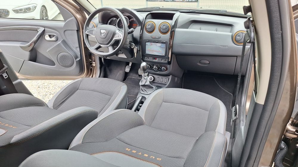 Dacia Duster 2017 4x4 1.5 Dci 110 CP Navi Cameră Senzori Încălzire