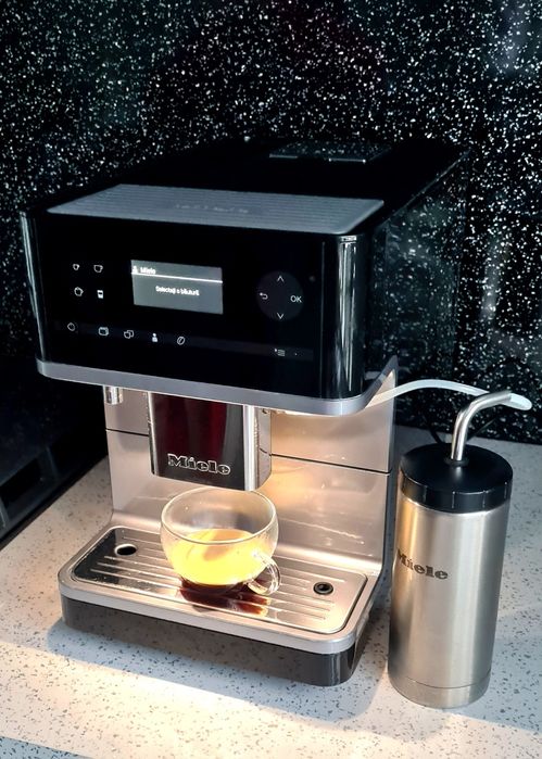 Espressor cafea boabe Miele