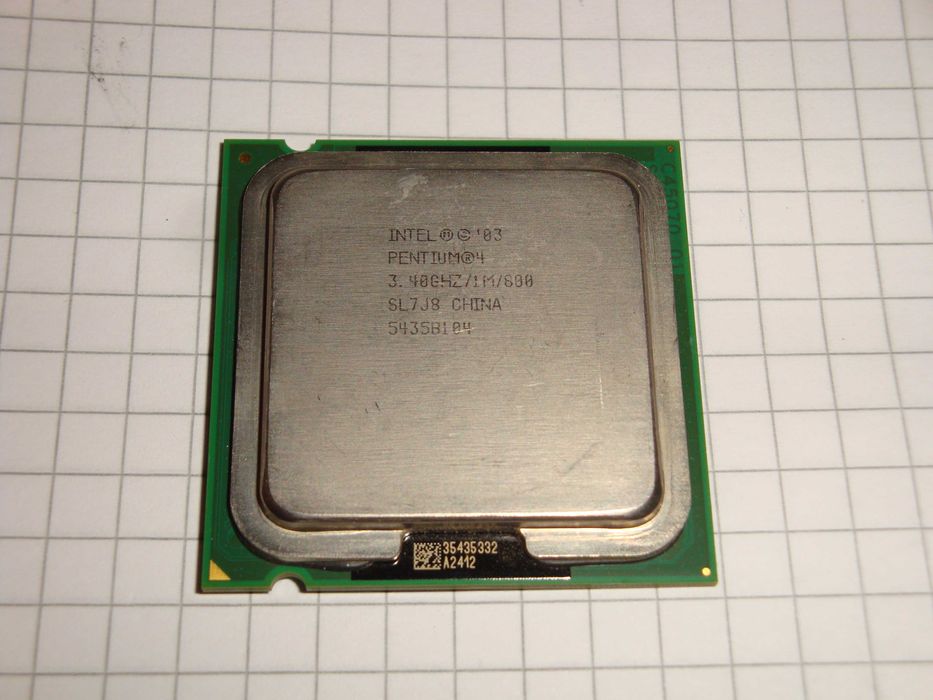 Procesor intel pentium 4 550 3.4Ghz 1mb FSB 800 Mhz LGA 775 SL7J8