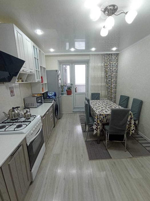 Продается 3 комн. кв. р-н Женис