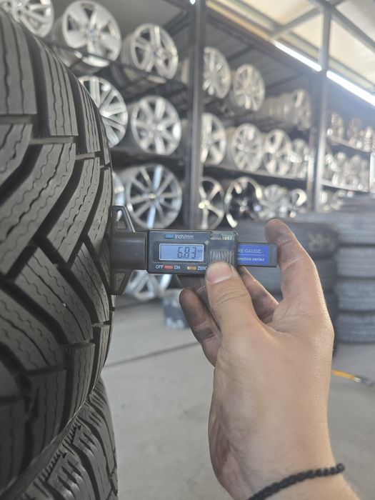 4 Броя 225/50/17 Michelin 2x6,5mm 2x4,6mm