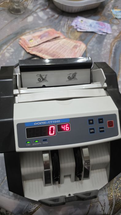 Продам машинку для счета денег DORS CT1040.