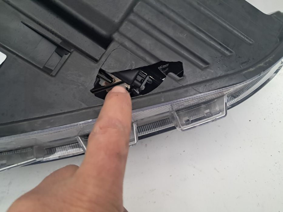 Фар Ford Focus  Full Led 2022/24г