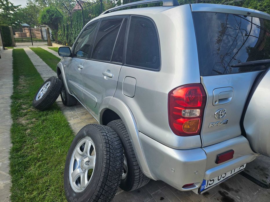 Toyota RAV4 2005 diesel 116 cp
