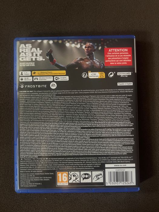 Продавам UFC 5 PS5