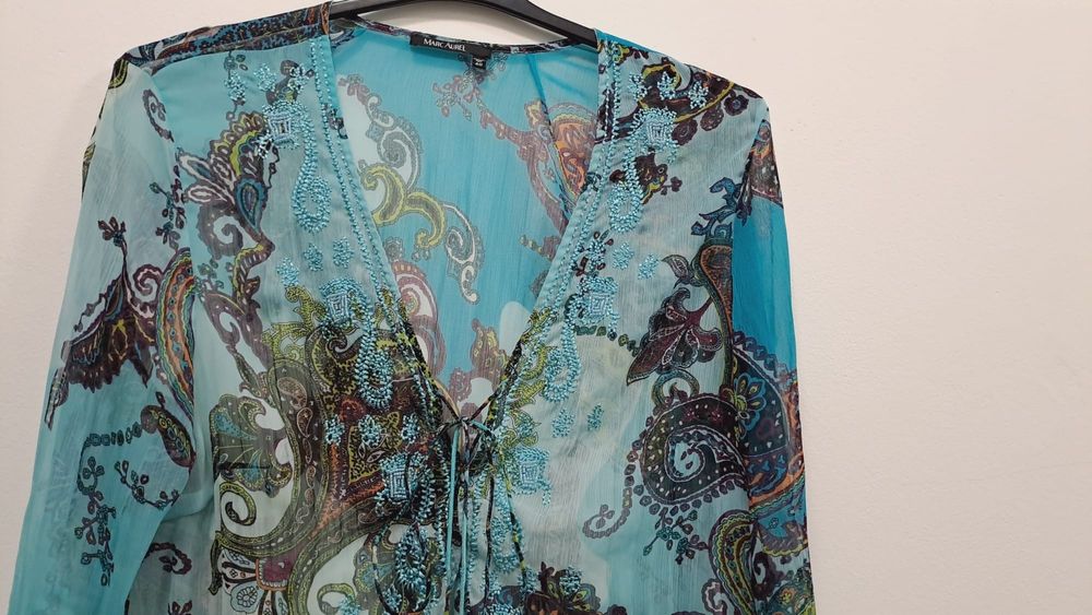 Bluza din voal sintetic
