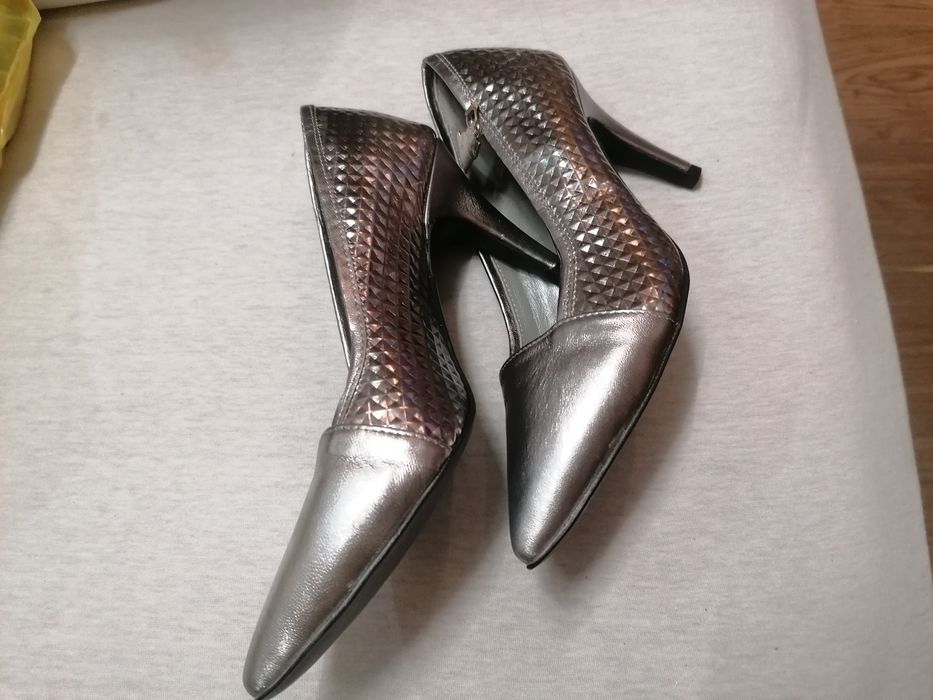 Pantofi dama diferite brenduri