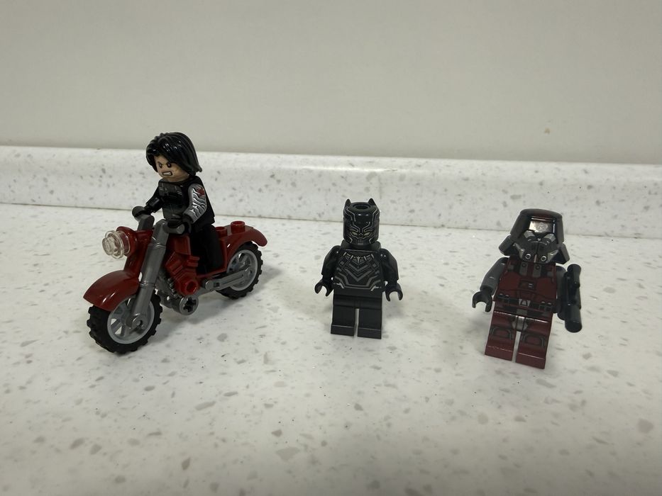 Конструктор Лего LEGO  черная пантера мини фигурки + звездные врйны