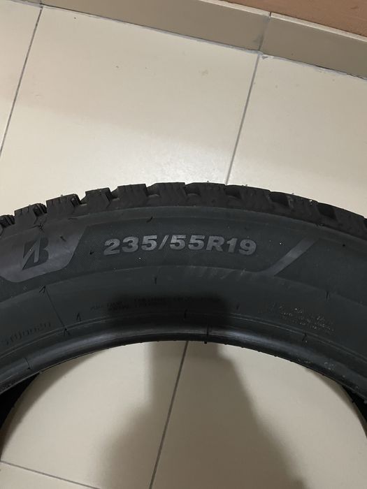 Зимняя резина 235/55 R19