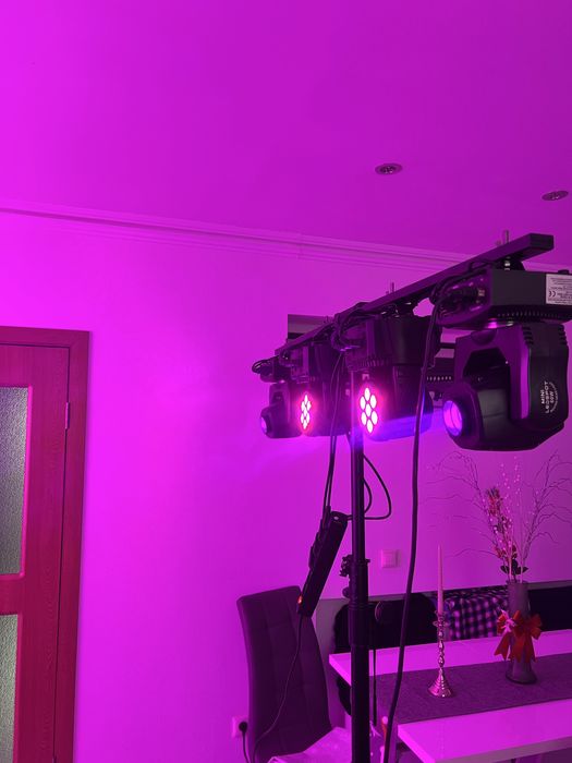 2/2 Lumini Moving spot and wash + stativ gravity + cabluri + DMX