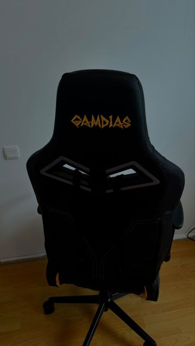 игровое кресло GAMDIAS ACHILLES